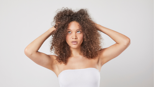 Dandruff: What is it and how do you treat it?